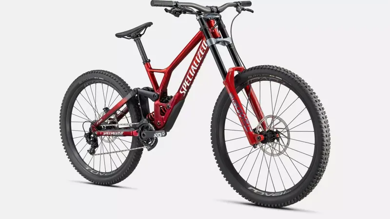 Specialized Demo Race Mountain Bike in Red-1